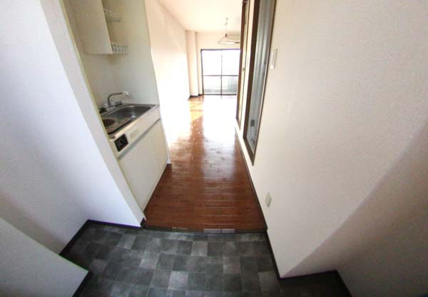 Ｃｏｕｒｔ Ｂｕｒｅｅｚｅの玄関|毎日通る玄関はこちらです