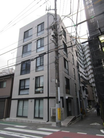 板橋区本町のビル