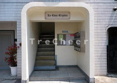 【エントランス】 | カーサエスキーナ