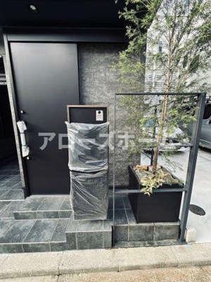 【エントランス】 | 岸地通1丁目貸家