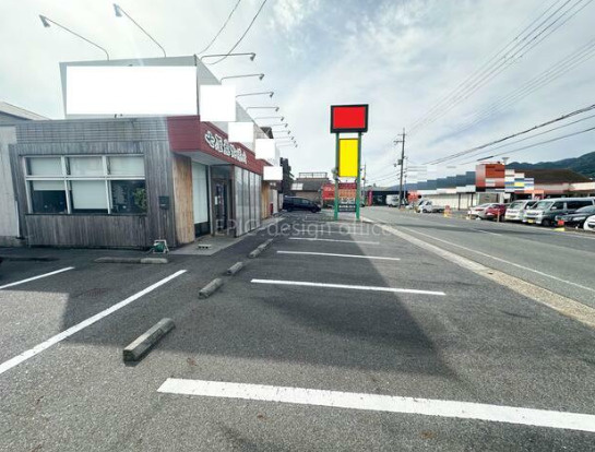 大津市下阪本５丁目の店舗一部の駐車場|駐車場です