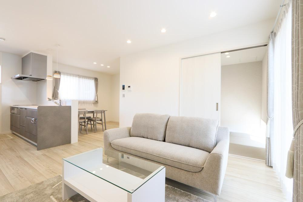 栃木市川原田　新築戸建2号棟の居間・リビング