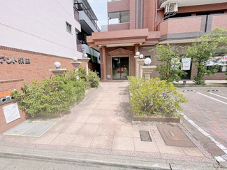 【エントランス】
