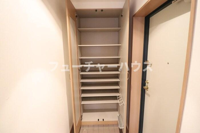 エミネンス大町の玄関