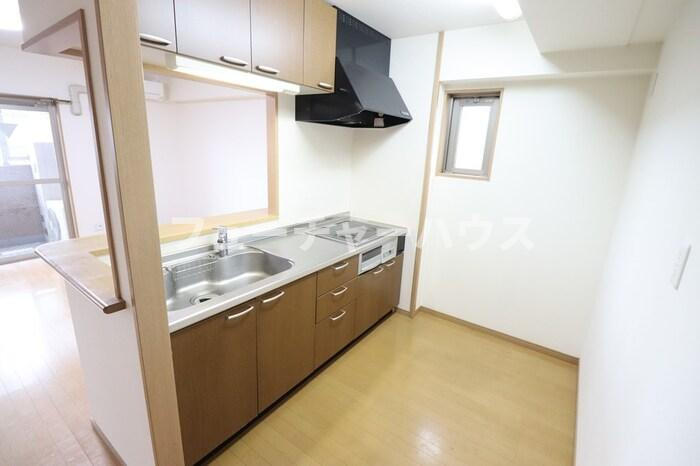エミネンス大町のキッチン