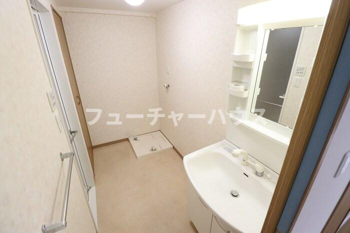 エミネンス大町の玄関