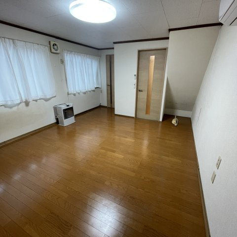 ピジョン東町の居間・リビング