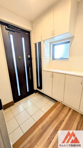 江戸屋敷中古住宅の玄関