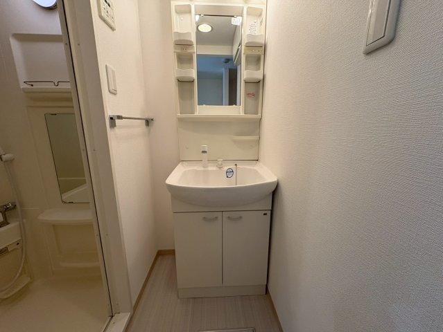 グランカーサ千代田|名古屋市の賃貸ならMy賃貸の独立洗面台|グランカーサ千代田 ※間取り反転