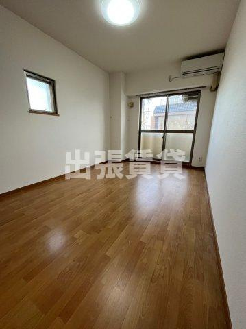 仲介手数料0円パルティール豊国通の居間・リビング