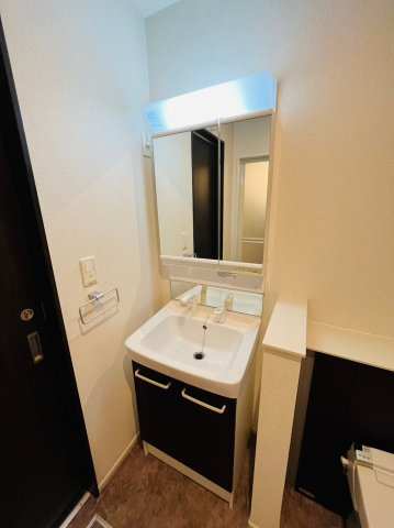 仲介手数料0円！！A la del ciero IIの洗面所