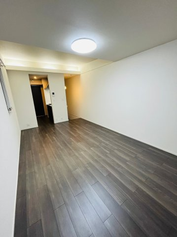 仲介手数料0円！！A la del ciero IIの居間・リビング