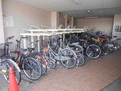 ボヌール深草の駐車場|駐輪場