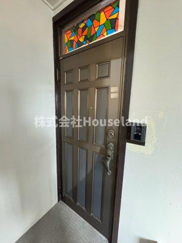 ローズ向之芝Ⅱの玄関