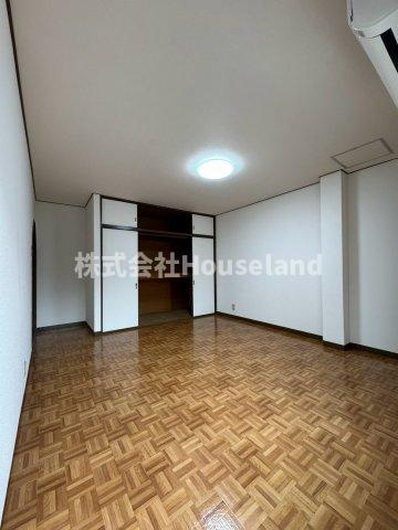 ローズ向之芝Ⅱの洋室