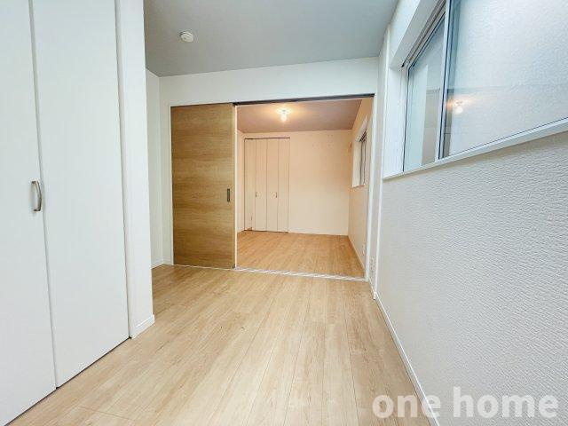 巽北2丁目中古戸建の洋室|◆洋室5帖と洋室4.5帖は約9.5帖の洋室としてもご利用可能♪
◆【onehome販売窓口・即日内覧可能】売主様→当社→お客様の関係でご内覧～商談までスムーズです!!
◆平日・土日、即日内覧会開催中！