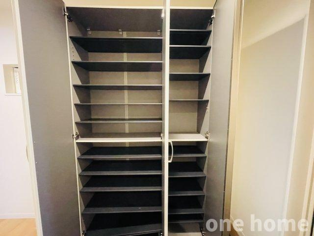 巽北2丁目中古戸建の収納|◆大容量のシューズボックス♪
◆【onehome販売窓口・即日内覧可能】売主様→当社→お客様の関係でご内覧～商談までスムーズです!!
◆平日・土日、即日内覧会開催中！ 電話問合せがスムーズです！