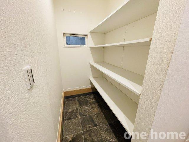 巽北2丁目中古戸建の収納|◆大容量のシューズインクローゼットです♪
◆【onehome販売窓口・即日内覧可能】売主様→当社→お客様の関係でご内覧～商談までスムーズです!!
◆平日・土日、即日内覧会開催中！電話問合せがスムーズ！