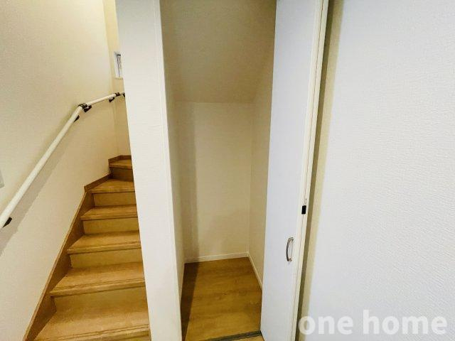 巽北2丁目中古戸建の収納|◆重宝する1階部分・廊下収納です♪
◆【onehome販売窓口・即日内覧可能】売主様→当社→お客様の関係でご内覧～商談までスムーズです!!
◆平日・土日、即日内覧会開催中！ 電話問合せがスムーズです！