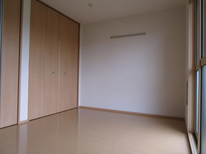 セジュールヴォーガ【キャッシュバック対象】の洋室|個人の部屋や寝室として使える洋室です