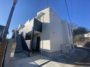 横須賀市追浜本町１丁目のアパートの画像