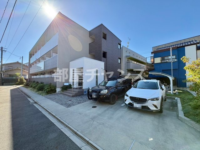 アスピラシオン尾頭橋の駐車場