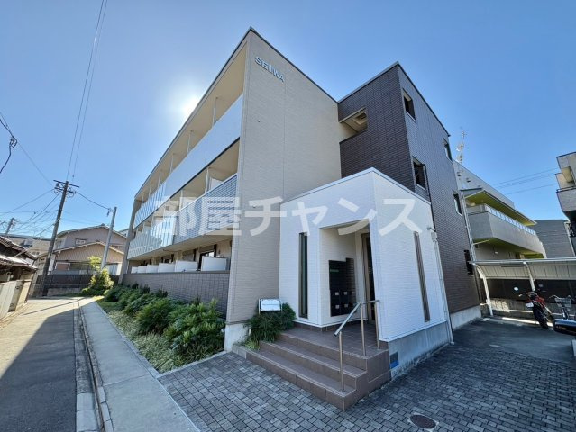 アスピラシオン尾頭橋の外観