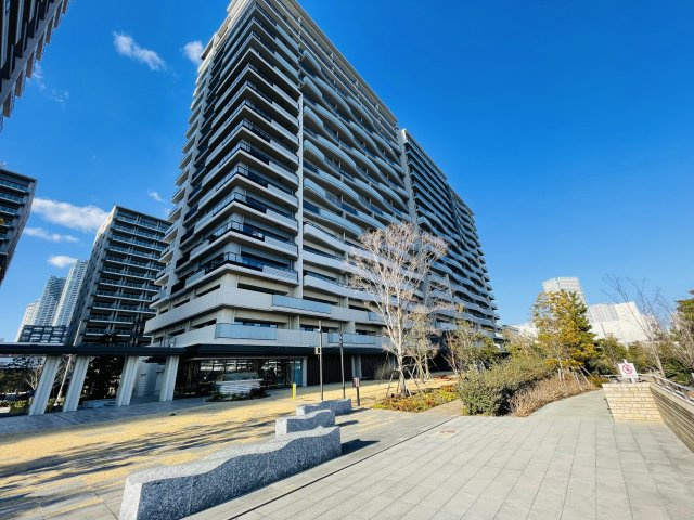 晴海フラッグシービレッジE棟の外観