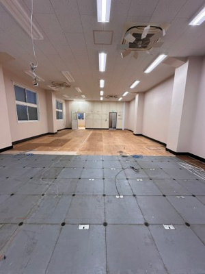 【ロビー】 | 八王子繊維貿易館