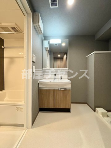 メイクスWアート浅間町の独立洗面台