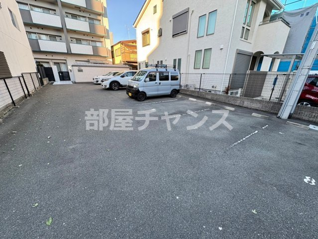 サンフィールドの駐車場