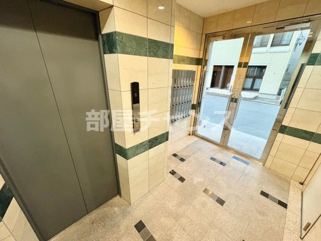 グランデ城西のロビー