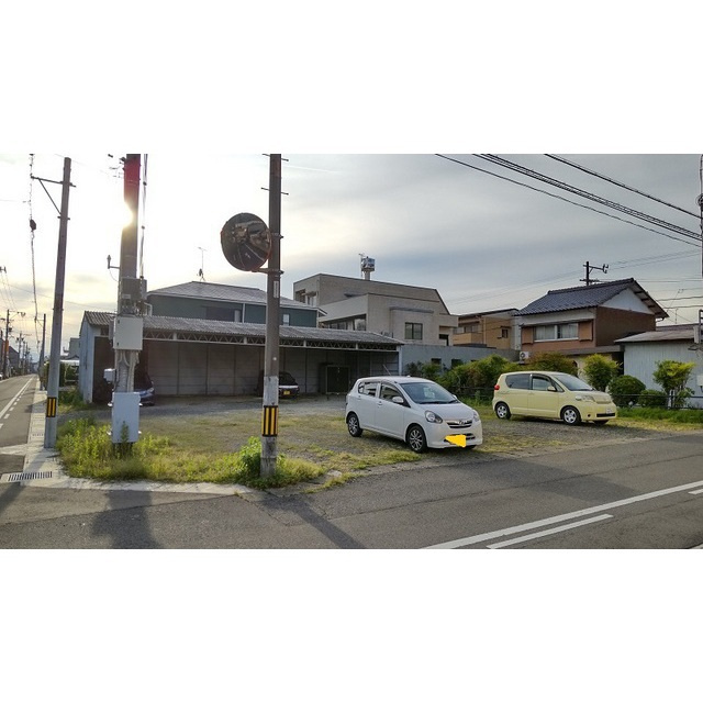 城前町1丁目駐車場の外観