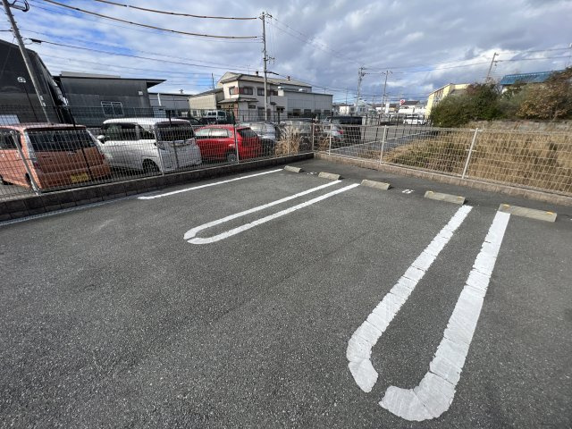 サニーハートⅡの駐車場