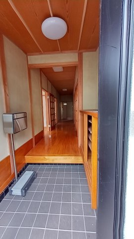 【玄関】 | 湯河原町吉浜アパート1階
