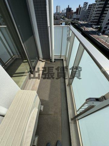 パルティール金山のバルコニー