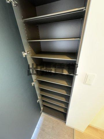 パルティール金山の収納