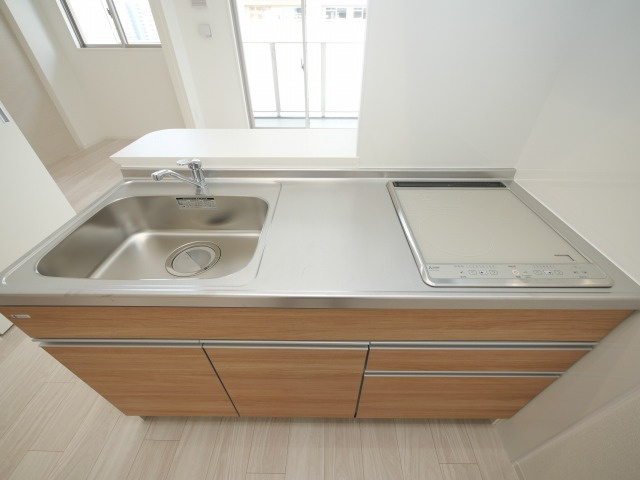 セレニテ新大阪ミラク壱番館のキッチン