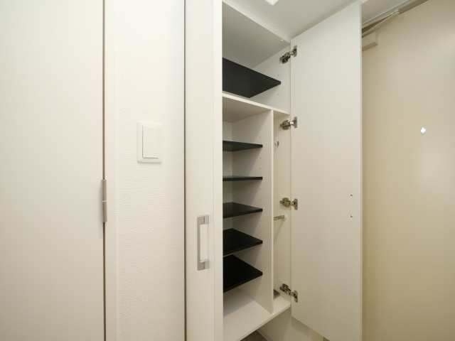 セレニテ新大阪ミラク壱番館の収納