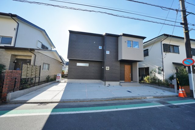 【横浜市保土ケ谷区新桜ケ丘2丁目20-7新築戸建て】★仲介手数料無料★（藤塚小学校・橘中学校）の外観