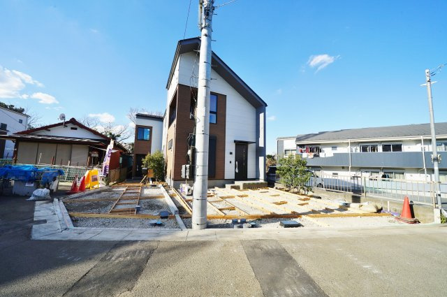 【横浜市保土ケ谷区上菅田町250-8全2棟新築戸建て】★仲介手数料無料★（上菅田小学校・上菅田中学校）の外観