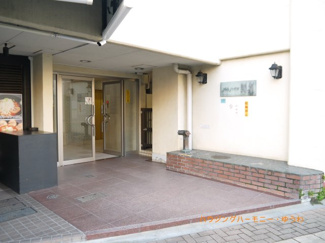 【エントランス】