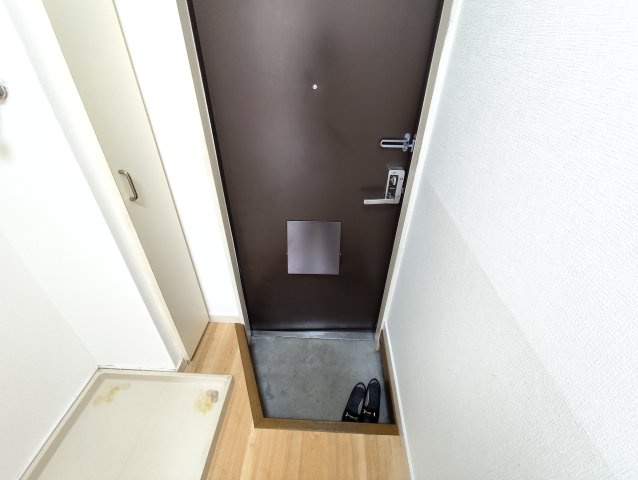サンテラス奥戸の玄関