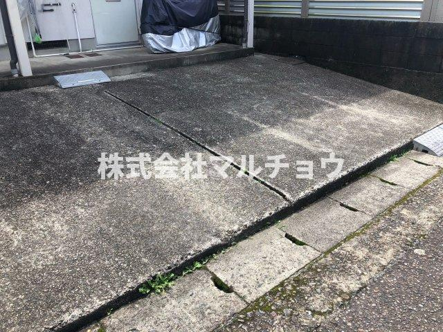 百恵マンションの駐車場|駐車場に車を止められます
