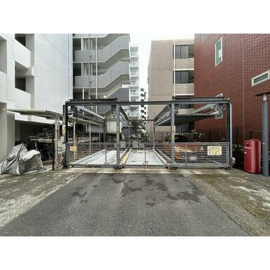 【駐車場】 | ダイナシティ湘南台 | 駐車場です