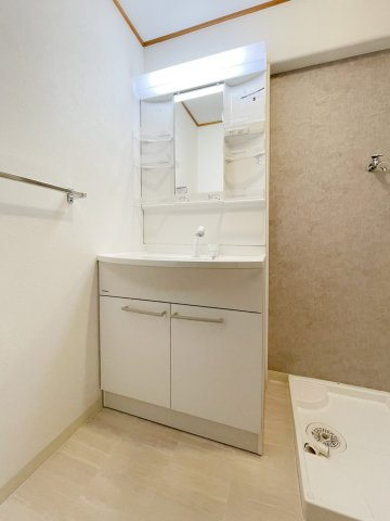 エンカーサ・アマの独立洗面台|独立洗面化粧台付き