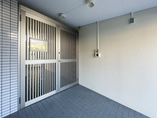 エンカーサ・アマのその他共用部分|オートロック付きで防犯面も安心です