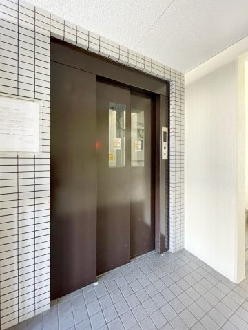 エンカーサ・アマのその他共用部分|エレベーター付きです