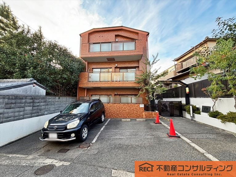 ライオンズマンション本山北町の外観