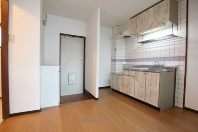 【キッチン】 | ステイタス月隈Ⅱ | キッチンでお料理をお楽しみください
ステイタス月隈2　101号室　2018年11月24日撮影